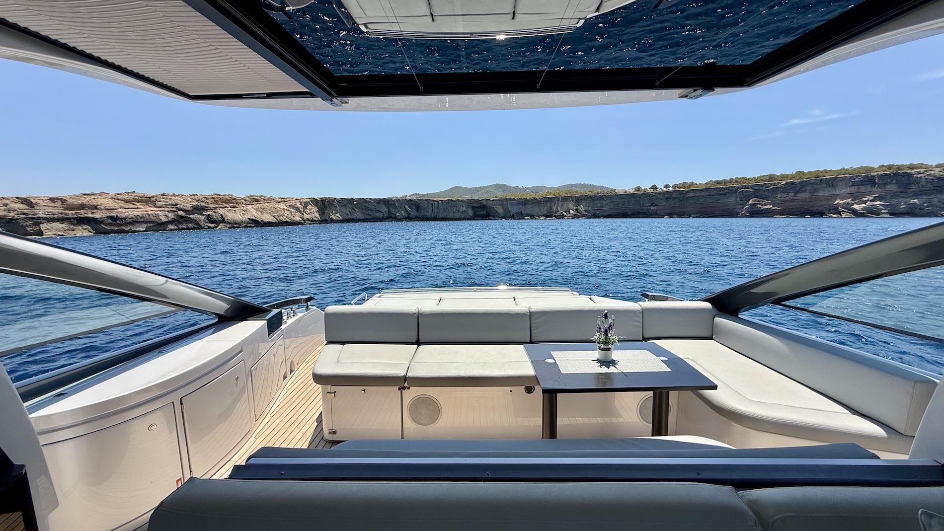 2018 PERSHING 5X 